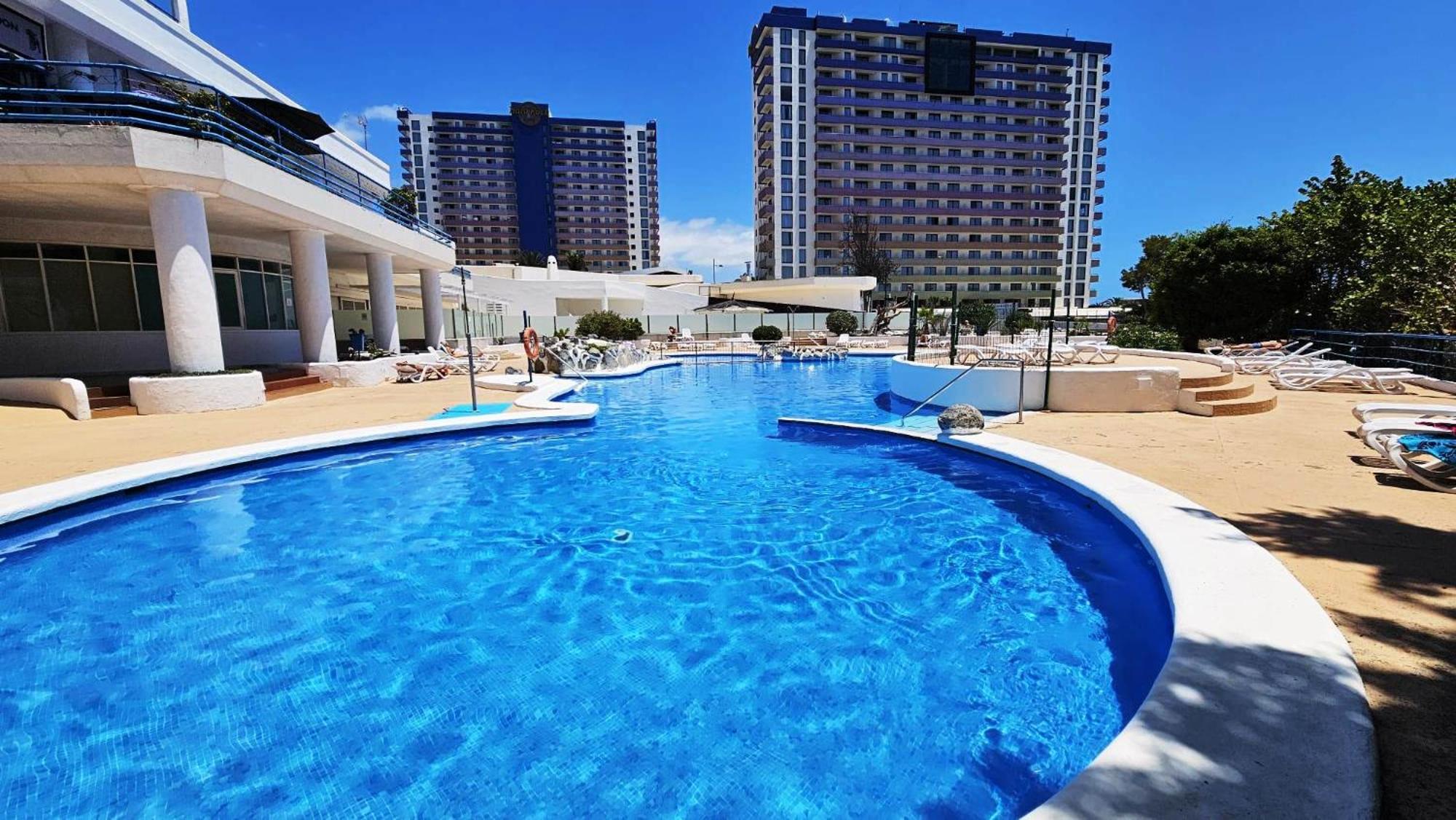 Blue Bay Paradise - Beach Front Apartment With Sea View Playa Paraiso  Buitenkant foto