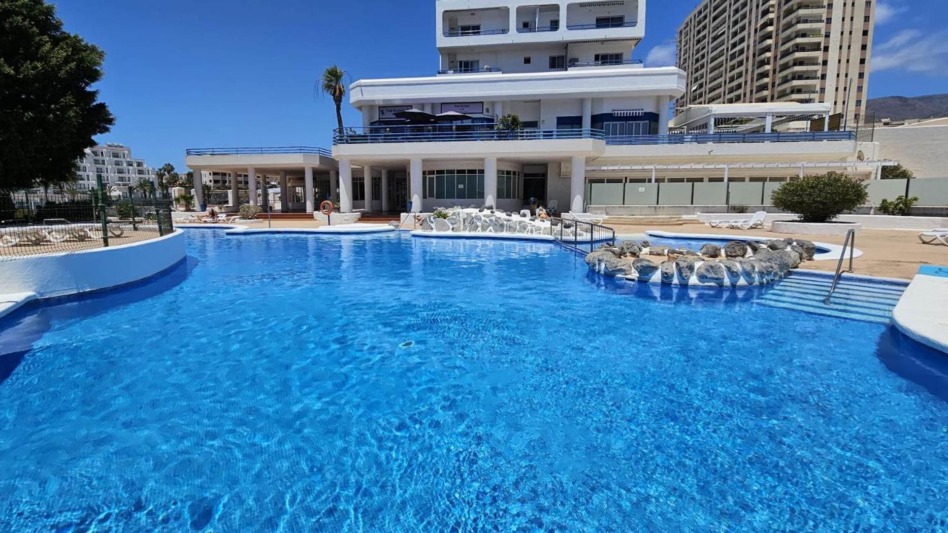Blue Bay Paradise - Beach Front Apartment With Sea View Playa Paraiso  Buitenkant foto