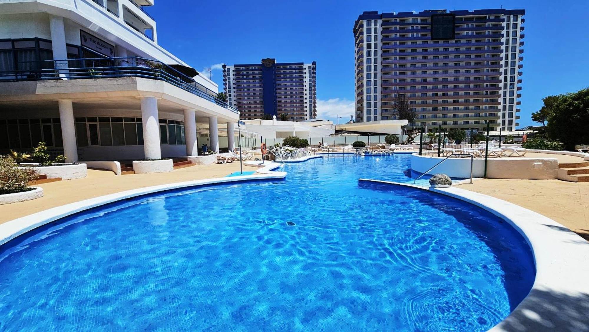 Blue Bay Paradise - Beach Front Apartment With Sea View Playa Paraiso  Buitenkant foto
